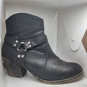 ROCKET DOG Vegan Leather Zip-up Heel Moto Boots